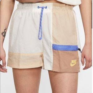 Nike Sportswear Icon Clash (S)